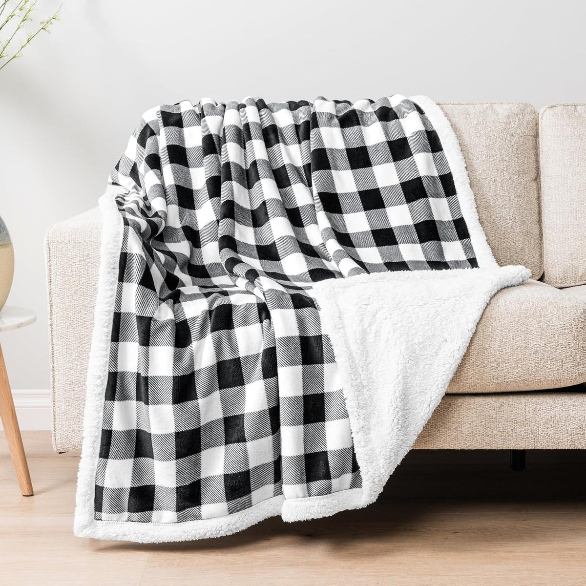 Checkered Sherpa Throw Blanket Couch Sofa Bed, Black White, 50X60
