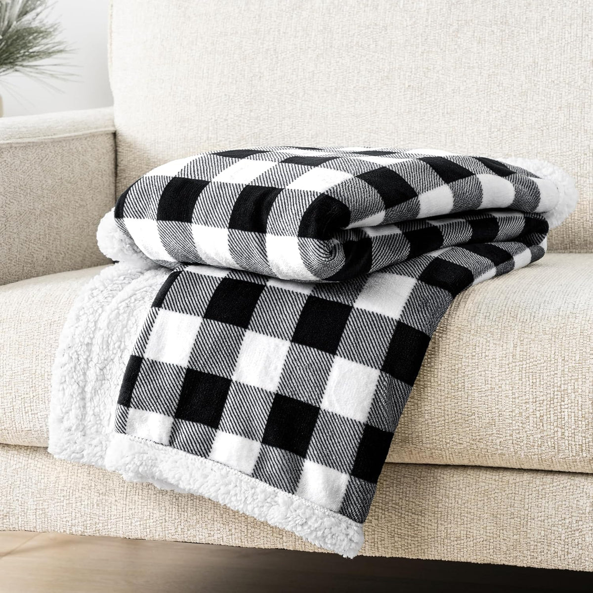Checkered Sherpa Throw Blanket Couch Sofa Bed, Black White, 50X60
